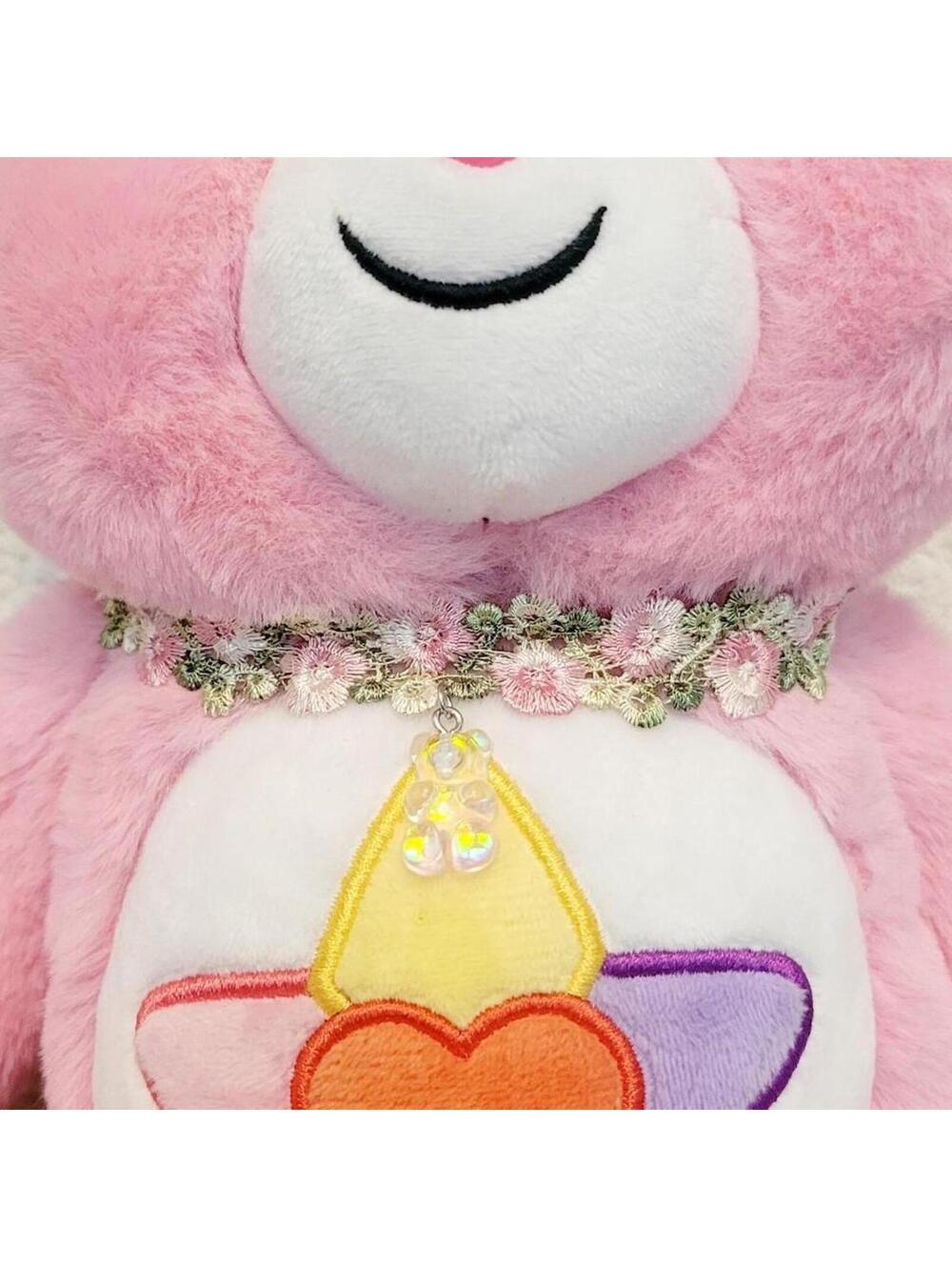 Pink gummy bear choker. 🧸🩷
